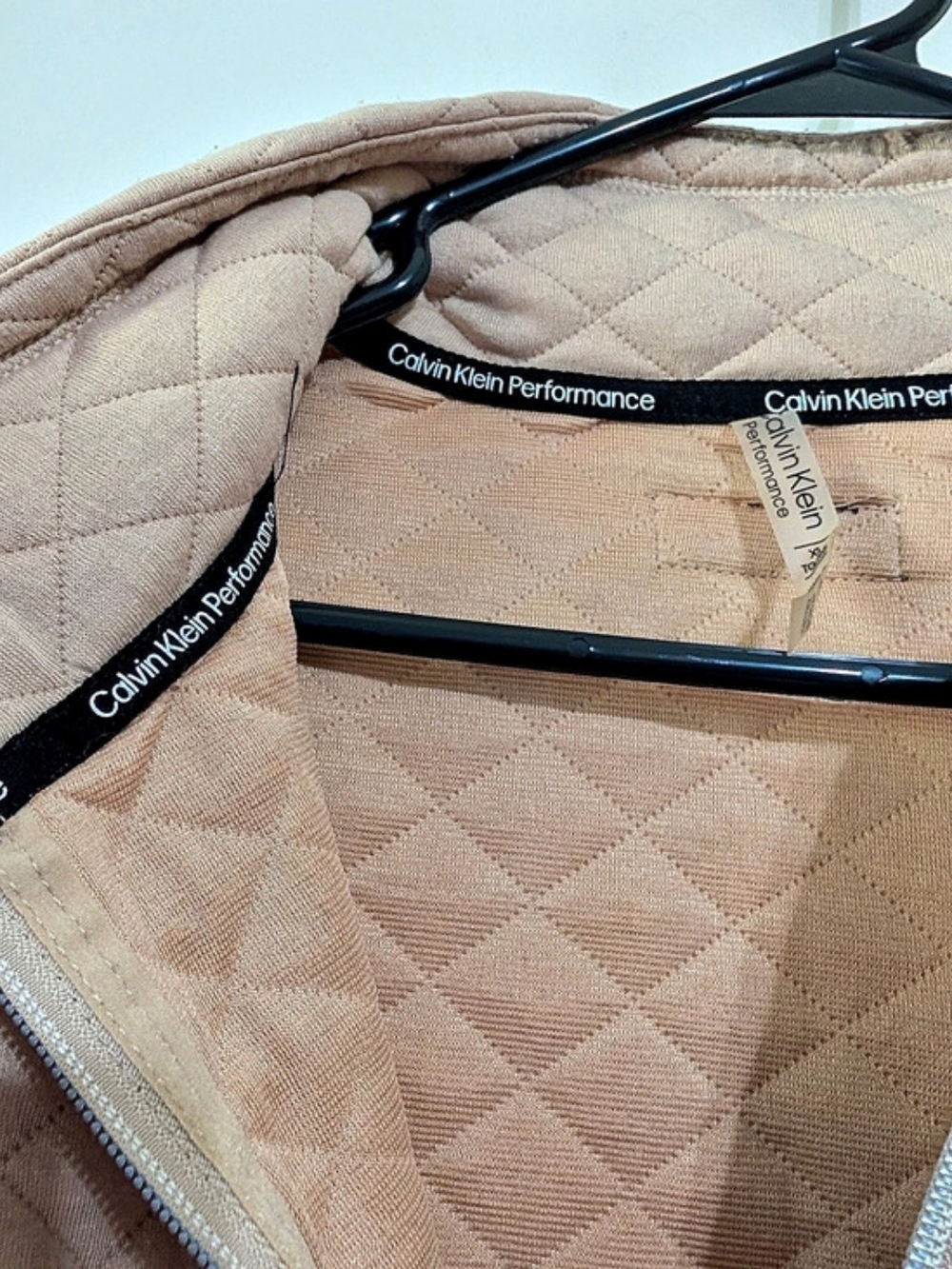 Calvin Klein Quilted Quarter-Zip Pullover in Pink XL Like New - Picture 5 of 9
